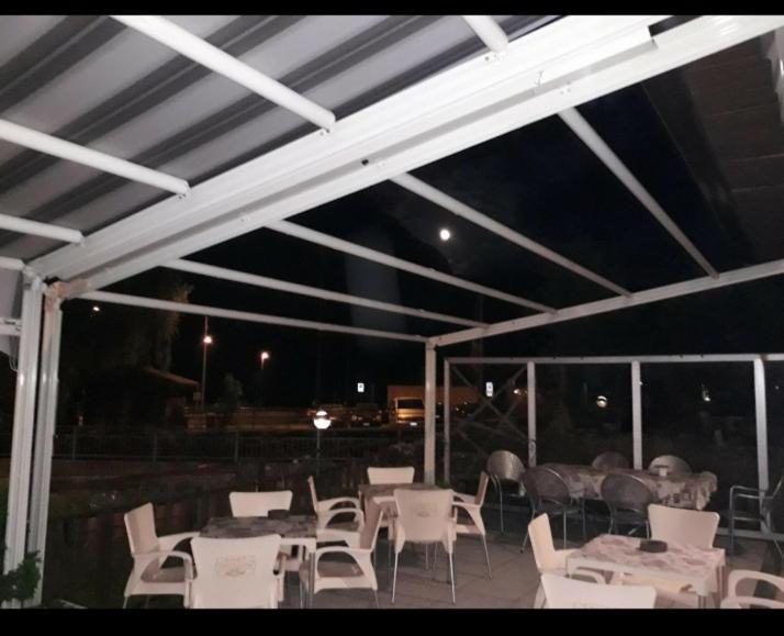 Hotel Ristorante Bucaneve Сан Мартино Екстериор снимка